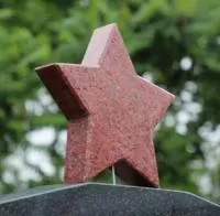 Гранитная звезда на памятник героям ВОВ в Светлогорске (518406)